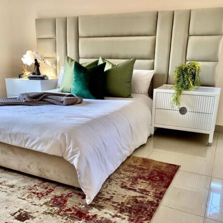 Neoentle Exclusive Queen Headboards